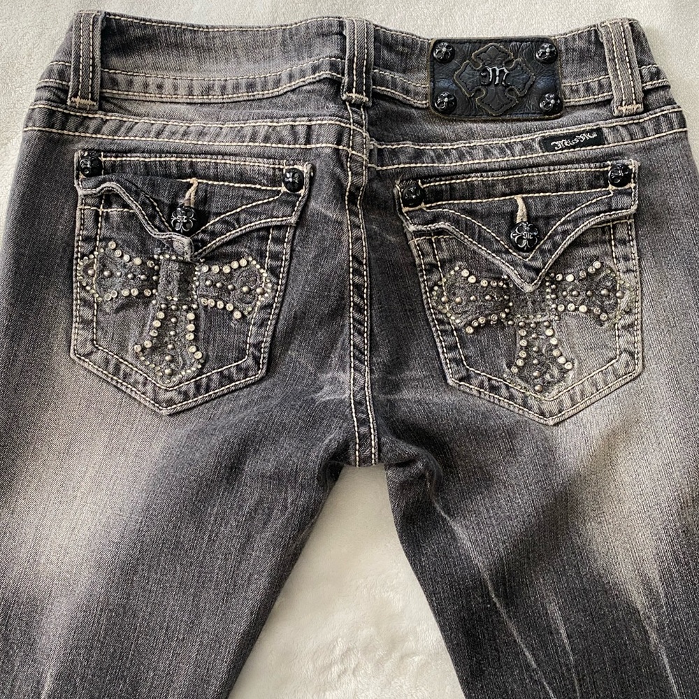 Miss me skinny jeans embroidered back pockets